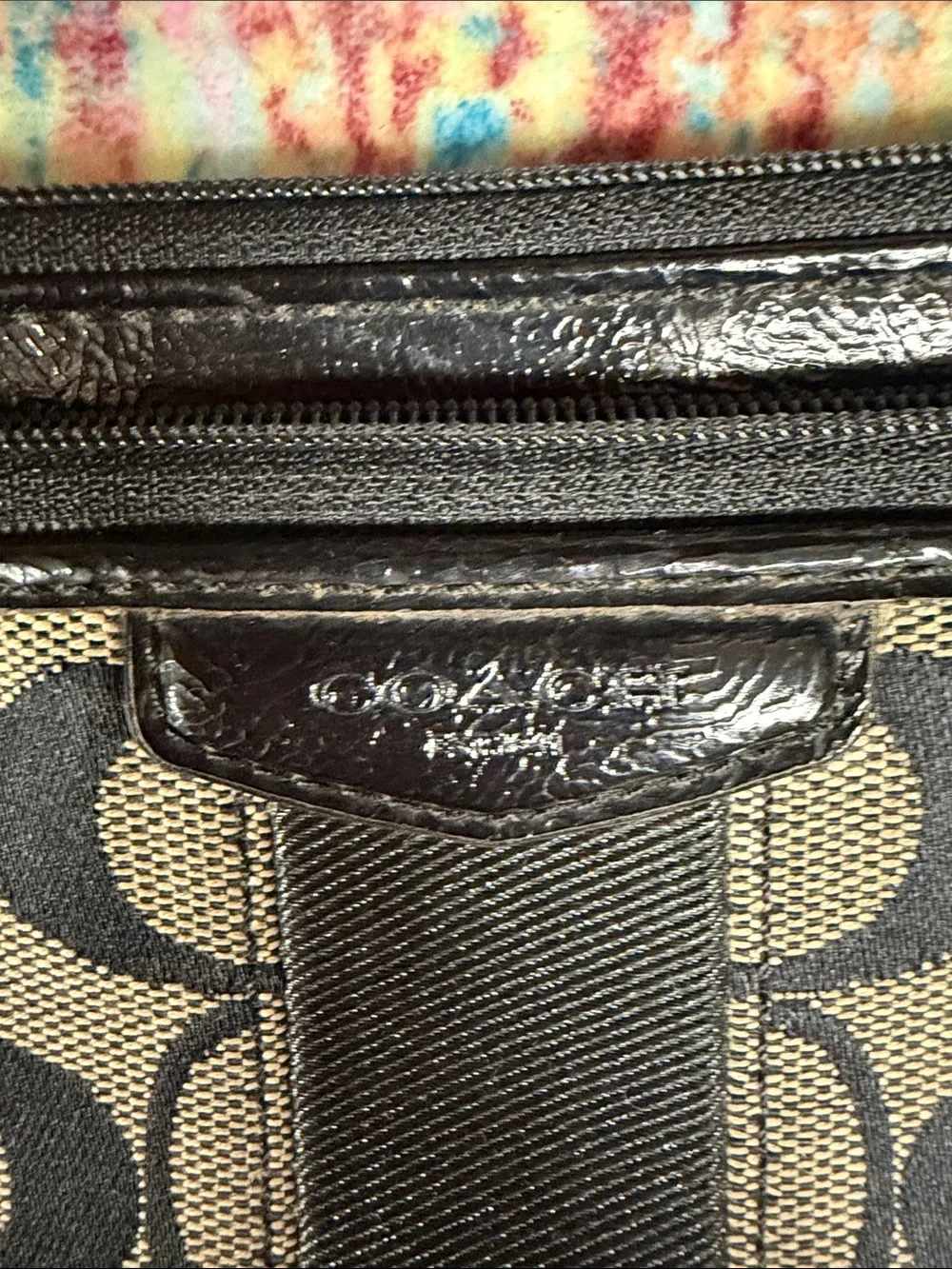 Coach Signature Crossbody in Black and Tan